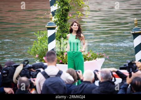 Lido Di Venezia, Italien. 29. August 2023. Caterina Murino kommt im Lido di Venezia vor dem 80. Internationalen Filmfestival von Venedig 2023 am 29. August 2023 in Venedig an. © Foto: Cinzia Camela. Quelle: Live Media Publishing Group/Alamy Live News Stockfoto