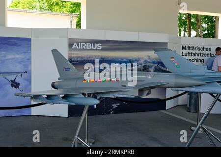 Modell Eurofighter Typhoon, zweimotoriges Mehrzweck-Kampfflugzeug, Bundeswehrtag, München, Bayern, Deutschland Stockfoto