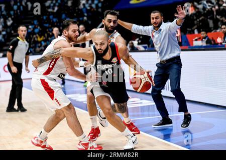 Jakarta, Indonesien. 29. August 2023. Evan Fournier (C) aus Frankreich nimmt am 29. August 2023 am FIBA-Weltcup 2023 in Jakarta, Indonesien, Teil. Quelle: Agung Kuncahya B./Xinhua/Alamy Live News Stockfoto