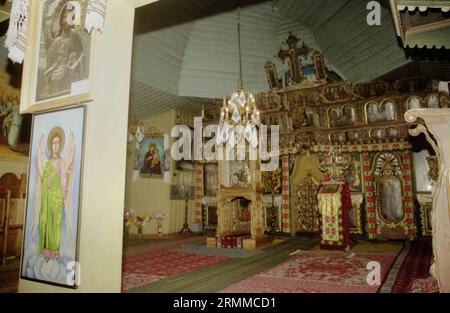 Suceava County, Rumänien, ca. 2000. Das Innere des Klosters Rarau aus dem 15. Jahrhundert. Stockfoto