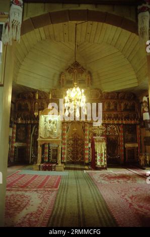 Suceava County, Rumänien, ca. 2000. Das Innere des Klosters Rarau aus dem 15. Jahrhundert. Stockfoto