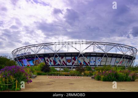 London Stadium, Heimstadion des Fußballclubs West Ham United, im Queen Elizabeth Olympic Park, Stratford, London, Großbritannien Stockfoto