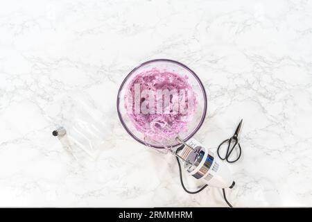 Extravagante Cupcakes für die Geburtstagsfeier Stockfoto