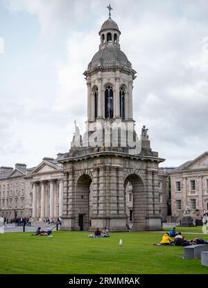 Das Campanile am Trinity College in Dublin, Irland. Stockfoto