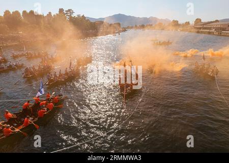 Metkovic, Neretva-Rennen, Ladja-Wettbewerbe, Startposition Stockfoto