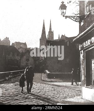 Frankreich 1939 - Ein weiter Blick auf die Kathedrale von Chartes - Frankreich 1939 - Une vue lointaine de la cathédrale de Chartres Stockfoto