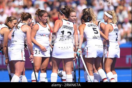 Monchengladbach, Deutschland. 26. August 2023. firo : 08/26/2023 Hockey-Feldhockey EM 2023 Frauen EUROPAMEISTERSCHAFT EM DEUTSCHLAND - England Spiel für Platz 3 TEamkreis Deutschland, Allgemeines Guthaben: dpa/Alamy Live News Stockfoto