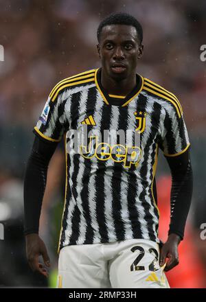 Turin, Italien. 27. August 2023. Tim Weah von Juventus schaut während des Spiels der Serie A im Allianz Stadion in Turin zu. Auf dem Bild sollte stehen: Jonathan Moscrop/Sportimage Credit: Sportimage Ltd/Alamy Live News Stockfoto