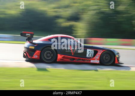 GT America powered by AWS FANATEC GT WORLD FORDERT AMERIKA im Road AMERICA National Speed Park HERAUS. Stockfoto