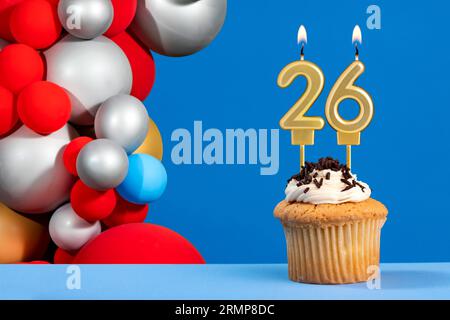 Geburtstagskarte mit Ballons - Kerzennummer 26 Stockfoto