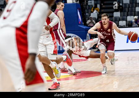 Jakarta, Indonesien. 29. August 2023. Arturs Kurucs of Latvia bricht während des FIBA-WM-Spiels der Gruppe H 2023 zwischen Kanada und Lettland in Jakarta, Indonesien, am 29. August 2023 durch. Quelle: Agung Kuncahya B./Xinhua/Alamy Live News Stockfoto