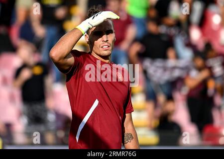 Marco Silvestri von Udinese Calcio erwärmt sich während des Serie-A-Fußballspiels zwischen US Salernitana und Udinese Calcio im Arechi-Stadion in Salerno (I) Stockfoto