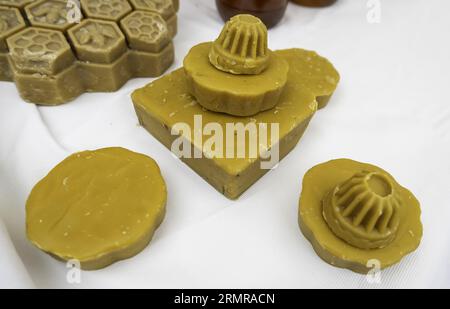Details zu reinem Bienenwachs, Tradition und natürlichen Ressourcen Stockfoto