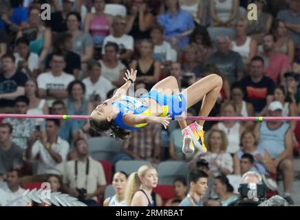 Budapest, Hongrie. 27. August 2023. Yaroslava Mahuchikh (UKR) Goldmedaille, High Jump der Frauen bei den Leichtathletik-Weltmeisterschaften 2023 am 27. August 2023 in Nemzeti Atletikai Kozpont in Budapest, Ungarn - Foto Laurent Lairys/DPPI Credit: DPPI Media/Alamy Live News Stockfoto