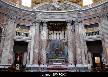 DAS MITTELSCHIFF DER KIRCHE SANT ANDREA AL QUIRINALE Stockfoto