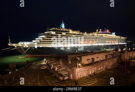 Cobh, Cork, Irland. 30. August 2023. Das Kreuzfahrtschiff Queen Victoria von Cunard legte am Tiefwasserkai in Cobh, Co. An Cork, Irland. David Creedon / Alamy Live News Stockfoto