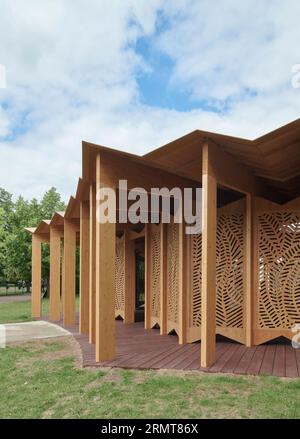 Serpentine Pavilion 2023 A Table designed by Lina Ghotmeh – Architecture Stockfoto