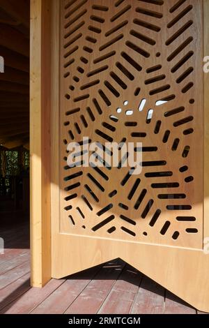 Serpentine Pavilion 2023 A Table designed by Lina Ghotmeh – Architecture Stockfoto