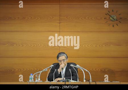 Der Gouverneur der Bank von Japan (BOJ) Haruhiko Kuroda nimmt am 4. September 2014 an einer Pressekonferenz im Hauptsitz der Bank in Tokio (Japan) Teil. ) JAPAN-TOKIO-BOJ-GOUVERNEUR Stringer PUBLICATIONxNOTxINxCHN Bank of Japan BOJ-Gouverneur Haruhiko Kuroda nimmt an einer Pressekonferenz IM BOJ-Hauptsitz in Tokio Teil Japan 4. September 2014 Japan Tokio BOJ-Gouverneur Stringer PUBLICATIONxNOTxINxCHN Stockfoto