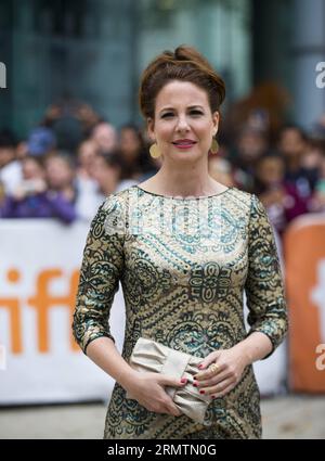 (140912) -- TORONTO, -- Schauspielerin Robin Weigert kommt zur Uraufführung des Films Pawn Sacrifice in der Roy Thomson Hall während des 39. Toronto International Film Festival in Toronto, Kanada, 11. September 2014. ) KANADA-TORONTO-INTERNATIONAL FILM FESTIVAL-FILM PAWN SACRIFICE ZouxZheng PUBLICATIONxNOTxINxCHN Toronto Schauspielerin Robin weigert kommt zur Weltpremiere des Film Pawn Sacrifice in DER Roy Thomson Hall während des 39. Toronto International Film Festival in Toronto Kanada 11. September 2014 Kanada Toronto International Film Festival Film Pawn Sacrifice PUBLICATIONxNOTxINxCHN Stockfoto