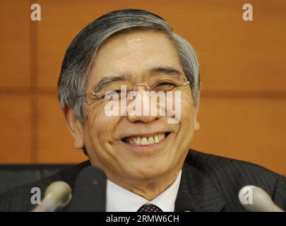 (141007) -- TOKIO, 7. Oktober 2014 -- der Gouverneur der Bank of Japan (BOJ) Haruhiko Kuroda nimmt am 7. Oktober 2014 an einer Pressekonferenz in seiner Zentrale in Tokio, der Hauptstadt Japans, Teil. ) JAPAN-TOKIO-BOJ-PRESSEKONFERENZ Stringer PUBLICATIONxNOTxINxCHN Tokio OKT 7 2014 Bank of Japan Gouverneur der Bank of Japan Haruhiko Kuroda nimmt AM 7. Oktober 2014 an einer Pressekonferenz in Tokio, Hauptstadt Japans, in Tokio, Teil Stockfoto