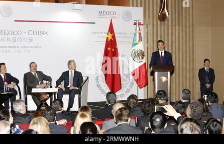 (141112) -- SHANGHAI, 12. November 2014 -- der mexikanische Präsident Enrique Pena Nieto (2. R, zurück) spricht während eines China-Mexiko-Seminars für Unternehmer, das am 12. November 2014 in Shanghai, Ostchina, stattfand. Enrique Pena Nieto ist auf Staatsbesuch in China. ) (wyl) CHINA-SHANGHAI-MEXICO-ENRIQUE PENA NIETO-SEMINAR (CN) FangxZhe PUBLICATIONxNOTxINxCHN Shanghai 12. November 2014 MEXIKANISCHER Präsident Enrique Pena NIETO 2. R. Back spricht während eines China Mexico Seminars für Unternehmer Held in Shanghai Ostchina 12. November 2014 Enrique Pena NIETO besucht China Pena Mexiko Enrique Nieto Seminar CN Stockfoto