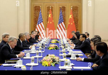 (141112) -- PEKING, 12. November 2014 -- der chinesische Premier Li Keqiang (5. R) trifft sich mit US-Präsident Barack Obama (3. L) in der Großen Halle des Volkes in Peking, Hauptstadt Chinas, am 12. November 2014. ) (wyl) CHINA-BEIJING-LI KEQIANG-U.S.-OBAMA-MEETING (CN) ZhangxDuo PUBLICATIONxNOTxINxCHN Peking 12. November 2014 der chinesische Premierminister Keqiang 5. R trifft sich mit dem US-Präsidenten Barack Obama 3. L in der Großen Halle der Prominenten in Peking Hauptstadt Chinas 12. November 2014 China links Keqiang U S Obama Treffen CN PUBLICATIONxNOTxINxCHN Stockfoto