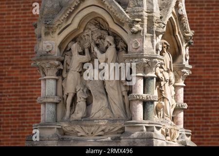 Der Trinkbrunnen auf dem Marktplatz in Saffron Walden, Essex, England, Großbritannien Stockfoto