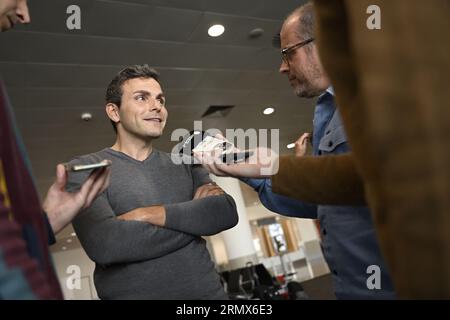 Genf, Belgien. 30. August 2023. Philippe Bormans, CEO der Union, stellte sich am Mittwoch, den 30. August 2023 in Genf, Schweiz, während eines Pressespreches der belgischen Fußballmannschaft Royale Union Saint Gilloise vor. Das Team bereitet sich auf das morgige Spiel gegen den Schweizer FC Lugano vor, die Rückrunde des Play-offs für den UEFA Europa League-Wettbewerb. BELGA PHOTO LAURIE DIEFFEMBACQ Credit: Belga News Agency/Alamy Live News Stockfoto