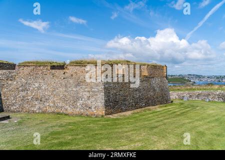 Abgewinkelte Bastion mit Kanonenhäfen bei Charles Fort Kinsale Ireland Stockfoto