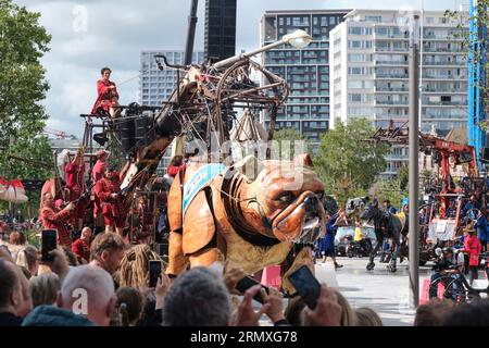 Das Marionettentheater Royal de Luxe spielt in Antwerpen, Belgien Stockfoto