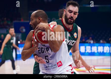 Pasay City, Philippinen. Januar 2009. Pasay City, Manila, Philippinen, am 29. August 2023.El Gendy (#5) von Team Egypt sichert sich den Rebound (Foto: Noel Tonido/Pacific Press/SIPA USA) Credit: SIPA USA/Alamy Live News Stockfoto