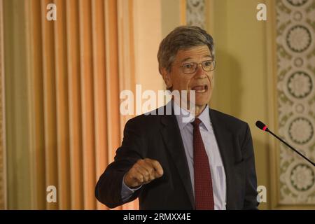 Ökonom Jeffrey Sachs Porträt eines Professors an der Columbia University und Spezialisten für nachhaltige Entwicklung beim Seminar Global Order for Tomorow Stockfoto