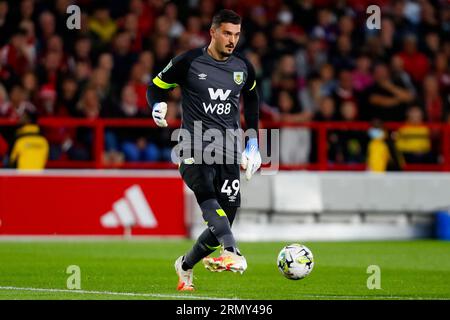 Das Stadtgebiet, Nottingham, Großbritannien. 30. August 2023. EFL Carabao Cup Football, Nottingham Forest versus Burnley; Arijanet Muric von Burnley Credit: Action Plus Sports/Alamy Live News Stockfoto