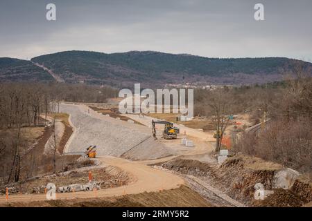Ausgrabungsarbeiten auf der Baustelle des zweiten Eisenbahngleises und der Tunnel in slowenien auf der Strecke nach Koper. Baustelle um divaca Stockfoto