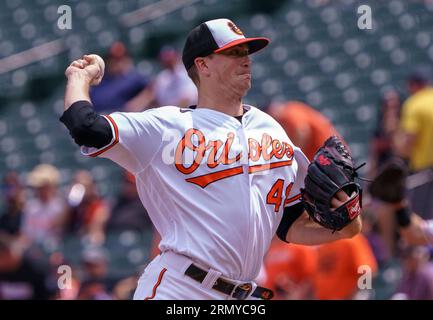 Baltimore, USA. 30. August 2023. BALTIMORE, MD - AUGUST 30: Baltimore Orioles startet Pitcher Kyle Gibson (48) auf dem Hügel während eines MLB-Spiels zwischen den Baltimore Orioles und den Chicago White Sox am 30. August 2023 im Orioles Park bei Camden Yards in Baltimore, Maryland. (Foto: Tony Quinn/SipaUSA) Credit: SIPA USA/Alamy Live News Stockfoto