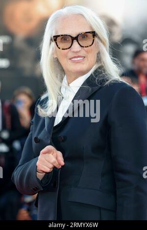 Jane Campion nimmt an der Premiere von „Comandante“ und der Eröffnung des 80. Internationalen Filmfestivals von Venedig im Palazzo del Cinema am Lido in Venedig, Italien, am 30. August 2023 Teil. Stockfoto