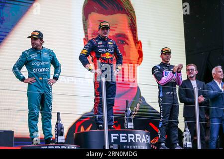 Max Verstappen 1 (NED), HONDA Red Bull Racing RB19 Fernando Alonso 14 (SPA), Aston Martin AMR-23NGGasly 10 (FRA), Alpine A523 Podium beim FORMEL-1-HEINEKEN DUTCH GRAND PRIX 2023 auf dem CM.com Circuit Zandvoort, Zandvoort, Niederlande am 27. August 2023 Stockfoto