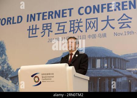 (141119) -- WUZHEN, 19. November 2014 -- der chinesische Vizepremier Ma Kai spricht bei der Eröffnungszeremonie der World Internet Conference in Wuzhen, Ostchinesische Provinz Zhejiang, 19. November 2014. Vertreter aus fast 100 Ländern und Regionen nahmen an der dreitägigen Internetkonferenz Teil. ) (wf) CHINA-ZHEJIANG-WUZHEN-WORLD INTERNET CONFERENCE (CN) JuxHuanzong PUBLICATIONxNOTxINxCHN Wuzhen 19. November 2014 Chinesischer Vize-Premier MA Kai spricht BEI der Eröffnungszeremonie der World Internet Conference in WUZHEN Ostchina S Zhejiang Provinz 19. November 2014 Vertreter von Gemeindemitgliedern 100 Länder an Stockfoto