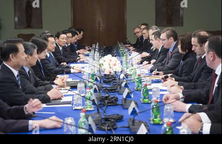 (141217) -- BELGRAD, 17. Dezember 2014 -- der chinesische Premierminister Li Keqiang (4. L) und der serbische Premierminister Aleksandar Vucic (4. R) halten Gespräche in Belgrad, Serbien, 17. Dezember 2014. ) (Zkr) SERBIEN-CHINA-LI KEQIANG-SERBIEN-VUCIC-GESPRÄCHE HuangxJingwen PUBLICATIONxNOTxINxCHN Belgrad DEZ 17 2014 Chinesischer Ministerpräsident links Keqiang 4. L und serbischer Premierminister Aleksandar Vucic 4. R Halten Gespräche in Belgrad Serbien DEZ 17 2014 CCR Serbien NOChina links Keqiang TIGIGIGIGNCHUXIANNCHUXIANTIANG Serbien Stockfoto