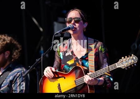 Sarah Jarosz on the Mountain Stage at Green man Festival in Wales, Großbritannien, August 2023. Foto: Rob Watkins Stockfoto