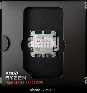 AMD Ryzen 9 7950X3D Prozessor Nahaufnahme. Studio-Aufnahme. Stockfoto