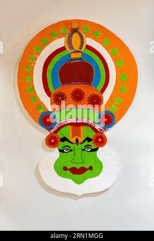 Kathakali ist eine bedeutende Form des klassischen indischen Tanzes. Kathakali ist eine Bühnenkunst im Südwesten von Kerala. Bild einer kathakali-Tänzerin Stockfoto