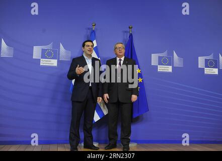 (150204) -- BRÜSSEL, 4. Februar 2015 -- der Präsident der Europäischen Kommission, Jean-Claude Juncker (R), trifft sich am 4. Februar 2015 mit dem griechischen Premierminister Alexis Tsipras am EU-Hauptsitz in Brussles, Belgien. ) BELGIEN-BRÜSSEL-EU-JUNCKER-GRIECHENLAND-TSIPRAS-TREFFEN YexPingfan PUBLICATIONxNOTxINxCHN 4. Februar 2015 Kommissionspräsident Jean Claude Juncker r trifft AM EU-Sitz in Belgien AM 4. Februar 2015 Belgien Brüssel EU Juncker Griechenland Tsipras Treffen PUBLICATIONxNOTxINxCHN Stockfoto