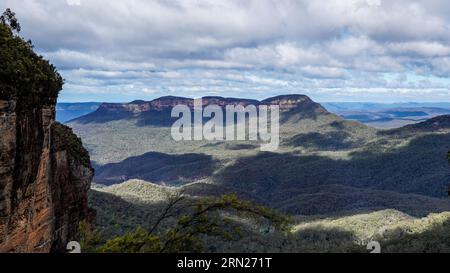 Sydney, Australien. August 2023. Sydney, Australien, 18. August 2023: Allgemeiner Blick auf die Blue Mountains im Blue-Mountains-Nationalpark in Sydney, New South Wales, Australien. (Daniela Porcelli/SPP) Credit: SPP Sport Press Photo. Alamy Live News Stockfoto