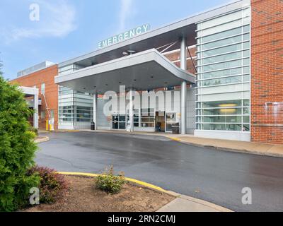 Rom., New York - 28. Aug 2023: Landschaftsansicht der Notaufnahme des Krankenhauses von Rom, ein Partner von Saint Joseph's Health. Stockfoto