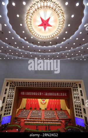 (150313) -- PEKING, 13. März 2015 -- die Abschlusssitzung der dritten Sitzung des 12. Nationalen Komitees der Politischen Konsultativkonferenz des chinesischen Volkes (CPPCC) findet in der Großen Halle des Volkes in Peking, der Hauptstadt Chinas, am 13. März 2015 statt. ) (Yxb) (ZWEI SITZUNGEN) CHINA-PEKING-CPPCC-ABSCHLUSSSITZUNG (CN) PangxXinglei PUBLICATIONxNOTxINxCHN Peking 13. März 2015 die ABSCHLUSSSITZUNG der dritten Sitzung des 12. Nationalen Komitees der chinesischen Prominenten S politische Beratungskonferenz CPPCC IST Held in der Großen Halle der Prominenten in Peking Hauptstadt Chinas Stockfoto