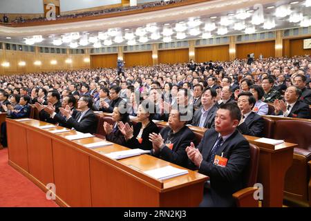 (150313) -- PEKING, 13. März 2015 -- die Abschlusssitzung der dritten Sitzung des 12. Nationalen Komitees der Politischen Konsultativkonferenz des chinesischen Volkes (CPPCC) findet in der Großen Halle des Volkes in Peking, der Hauptstadt Chinas, am 13. März 2015 statt. ) (Yxb) (ZWEI SITZUNGEN) CHINA-PEKING-CPPCC-ABSCHLUSSSITZUNG (CN) LiuxWeibing PUBLICATIONxNOTxINxCHN Peking 13. März 2015 die ABSCHLUSSSITZUNG der dritten Sitzung des 12. Nationalen Komitees der chinesischen Prominenten S politische Beratungskonferenz CPPCC IST Held in der Großen Halle der Prominenten in Peking Hauptstadt Chinas Stockfoto