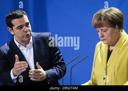 (150323) -- BERLIN, 23. März 2015 -- Bundeskanzlerin Angela Merkel (R) und griechischer Premierminister Alexis Tsipras nehmen nach ihrem Treffen im Bundeskanzleramt in Berlin am 23. März 2015 an einer Jiont-Pressekonferenz Teil. Bundeskanzlerin Angela Merkel sagte am Montag, dass Deutschland ein starkes Griechenland mit Wachstum und sinkender Arbeitslosigkeit will, und forderte Griechenland auf, die Strukturreformen fortzusetzen. ) DEUTSCHLAND-BERLIN-GRIECHENLAND-PM-MEETING ZhangxFan PUBLICATIONxNOTxINxCHN Berlin 23. März 2015 die deutsche Bundeskanzlerin Angela Merkel r und die griechischen Ministerpräsidenten Alexis Tsipras nehmen an einer Pressekonferenz im Anschluss an ihre Stockfoto