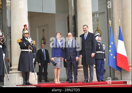 (150324) -- PARIS, 24. März 2015 -- der französische Präsident Francois Hollande (C) trifft sich mit dem spanischen König Felipe VI. (2. R) am 24. März 2015 im Elysee-Palast in Paris. Der spanische König Felipe VI., der sich auf einem Staatsbesuch in Frankreich befindet, gab bekannt, dass er seinen Besuch wegen des Absturzes des Germanwings-Fluges 4U9525 absagen werde. FRANKREICH-PARIS-SPANIEN-BESUCHSABBRUCH ChenxXiaowei PUBLICATIONxNOTxINxCHN Paris 24. März 2015 französischer Präsident Francois Hollande C trifft sich mit dem spanischen König Felipe VI 2. R IM Elysee-Palast in Paris 24. März 2015 spanischer König Felipe VI., der SICH auf einem Staatsbesuch in Frankreich BEFINDET Stockfoto